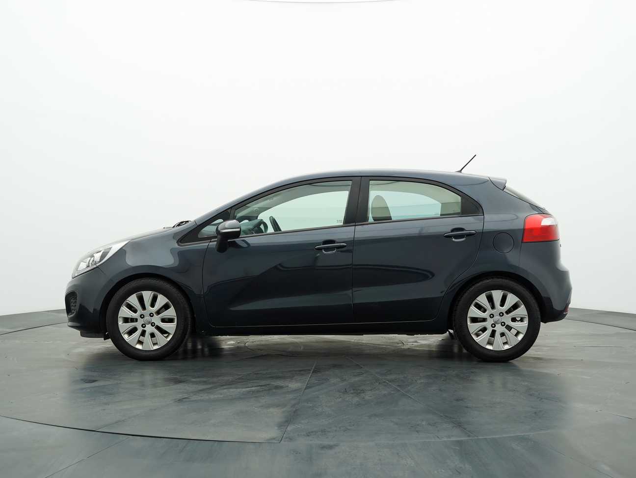 used 2014 Kia RIO UB 1.4