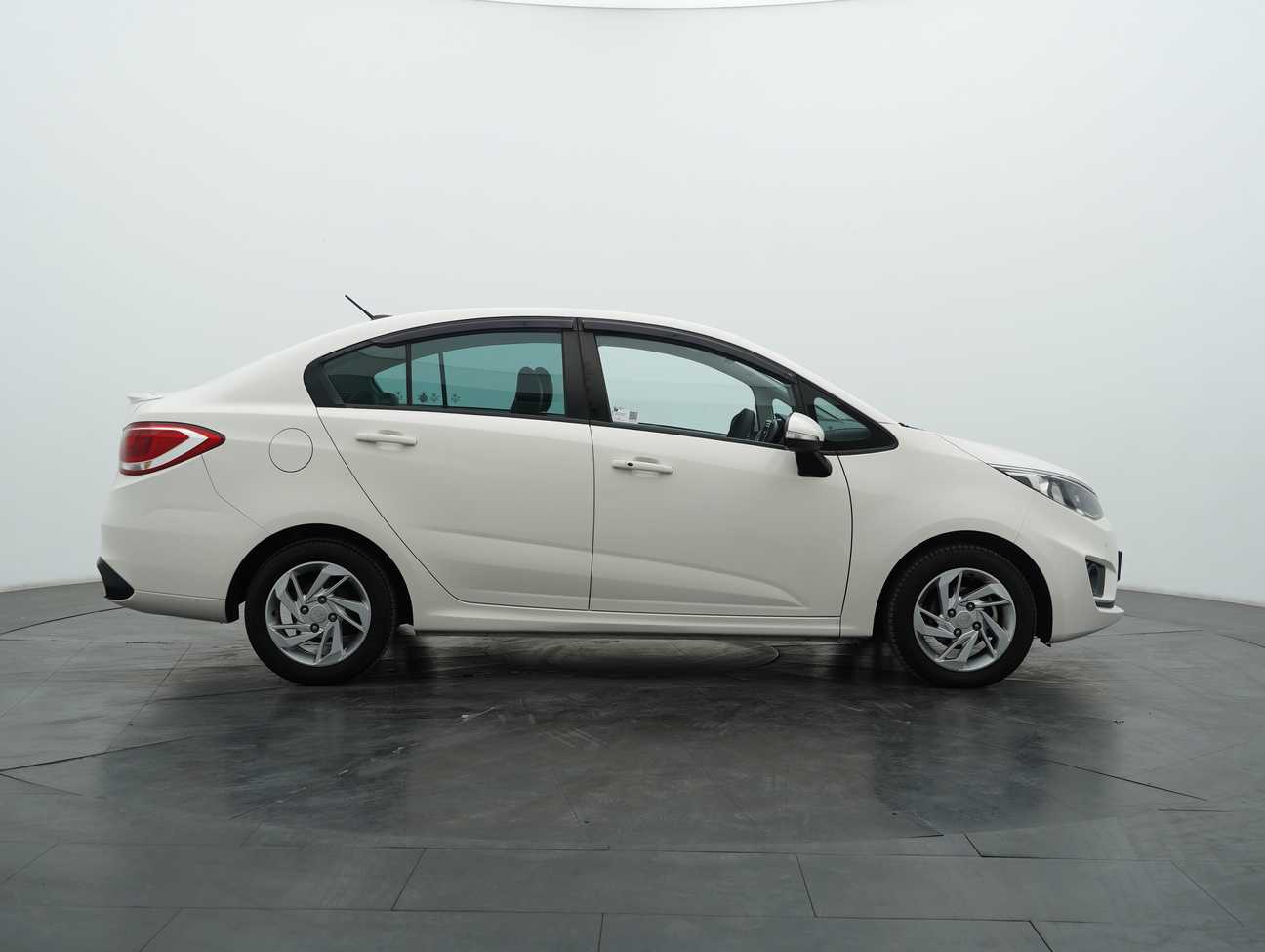 used 2016 Proton Persona Premium 1.6