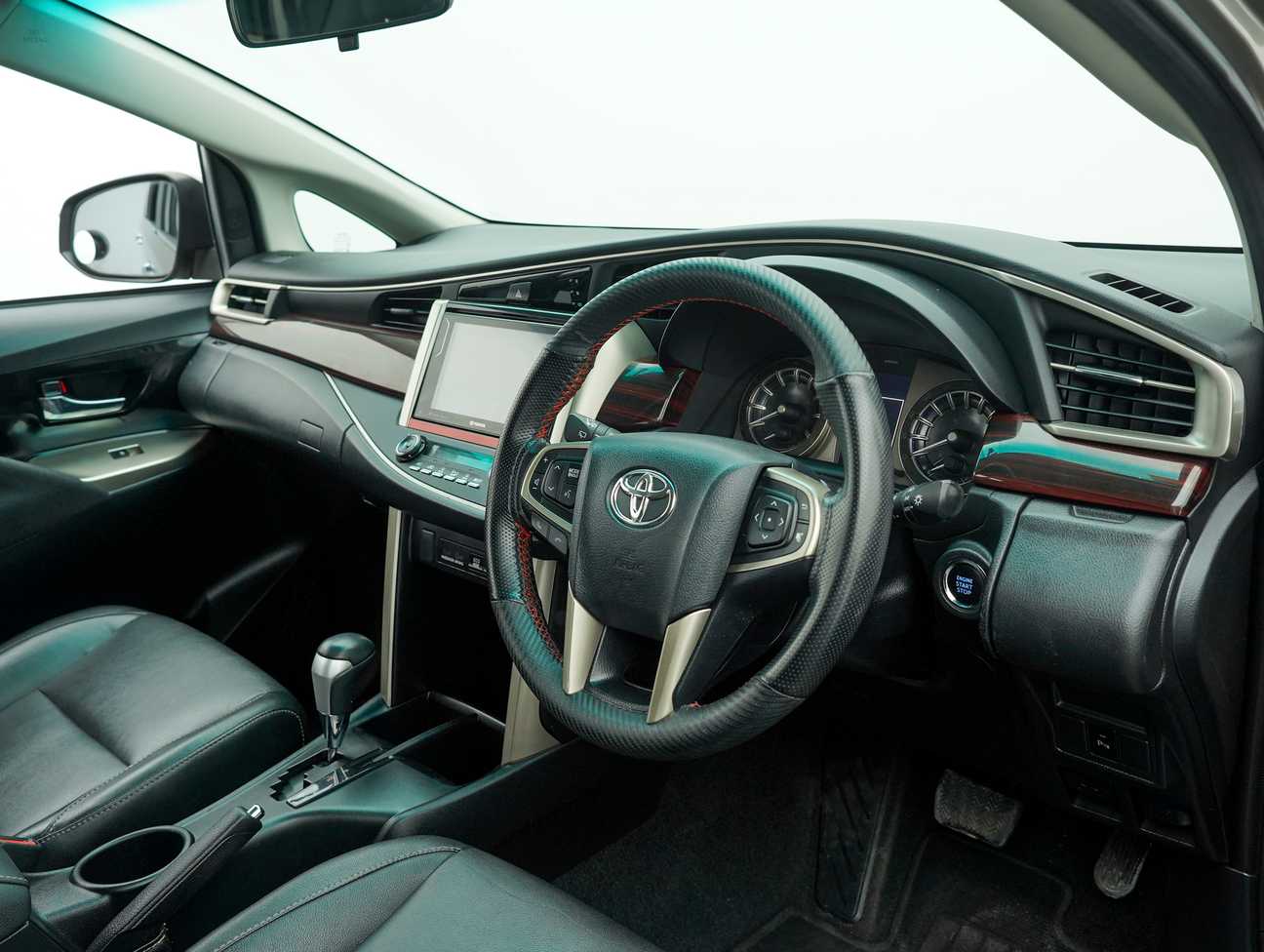 Buy used 2018 Toyota Innova X 2.0 – Carsome.my