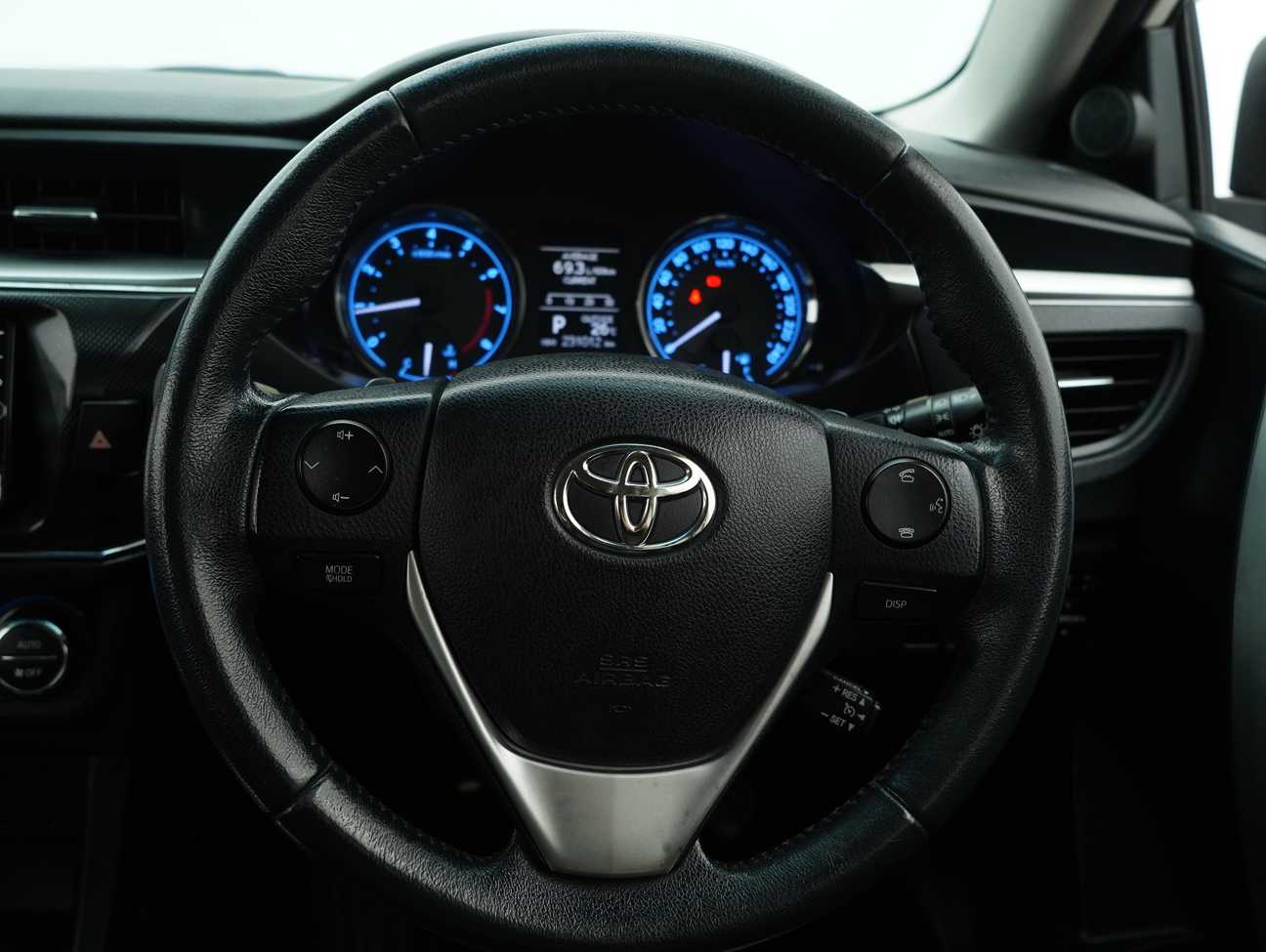 used 2015 Toyota Corolla Altis V 2.0