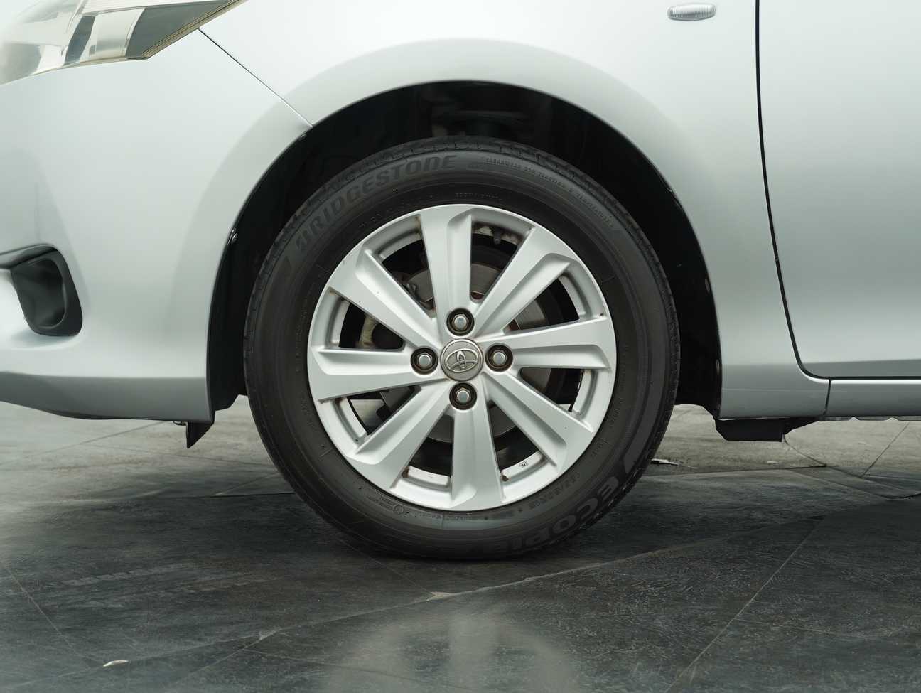 terpakai 2014 Toyota Vios J 1.5