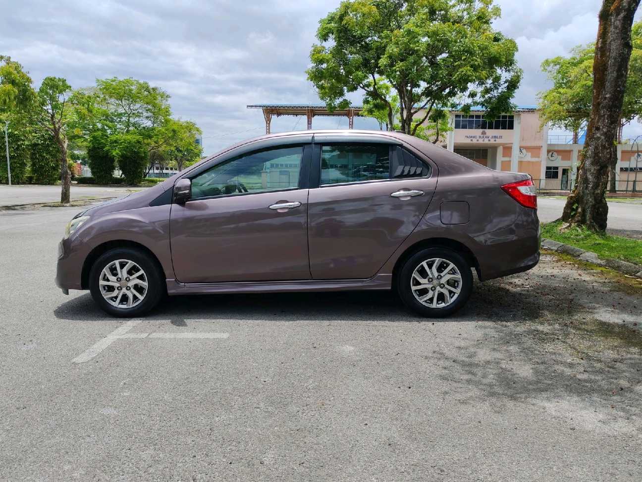 used 2016 Perodua Bezza Advance 1.3