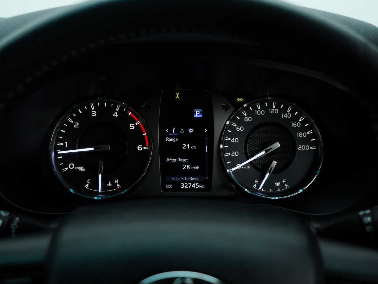 used 2022 Toyota Hilux V Dual Cab 2.4