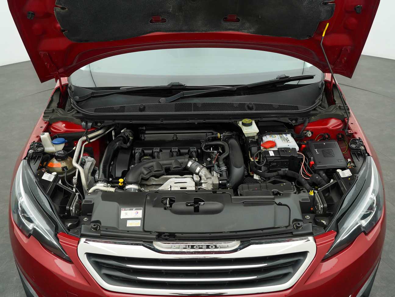 terpakai 2015 Peugeot 308 THP 1.6