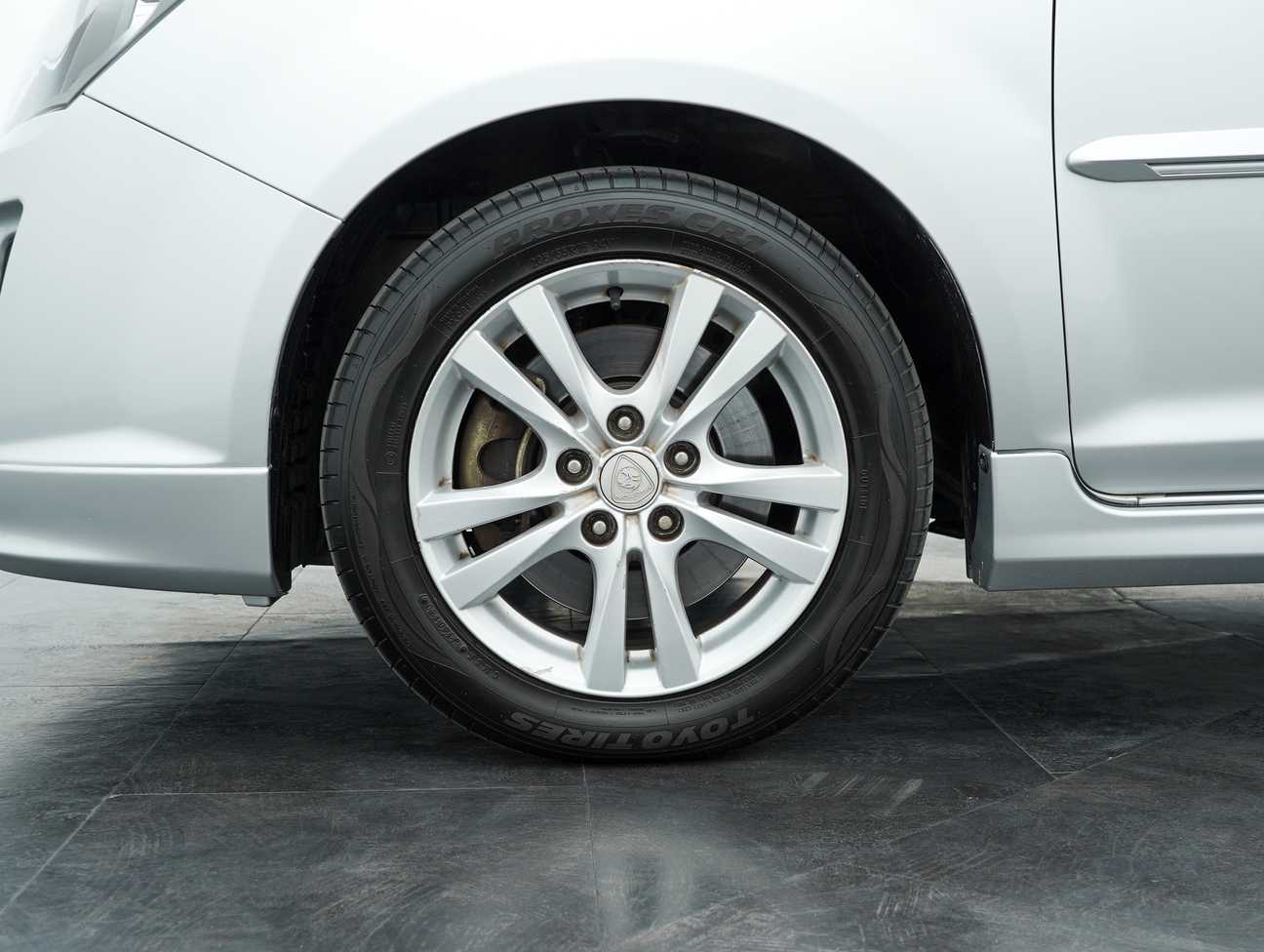 used 2013 Proton Exora Bold CFE Premium 1.6