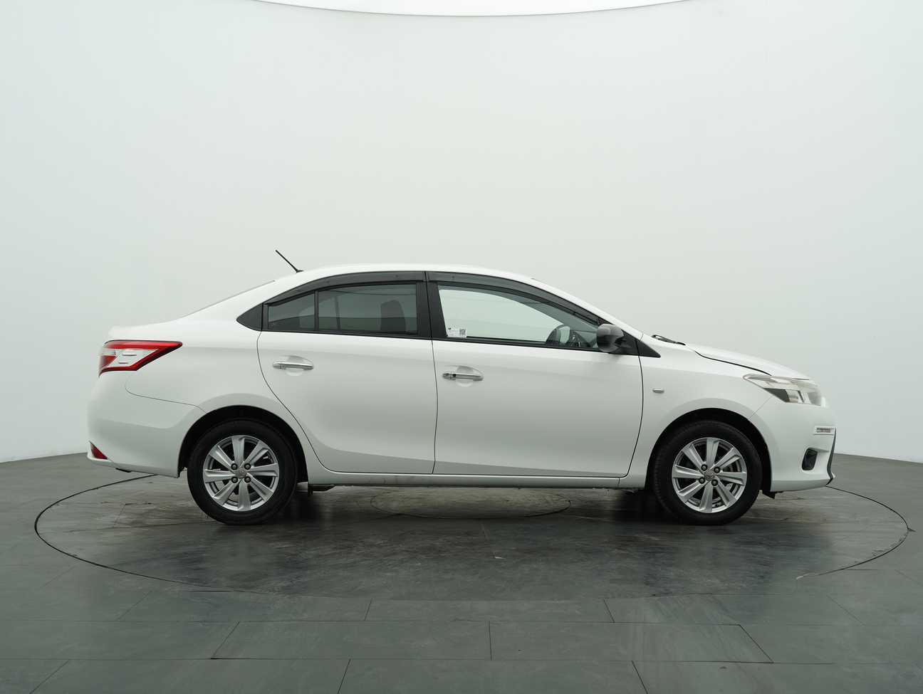 used 2017 Toyota Vios J 1.5