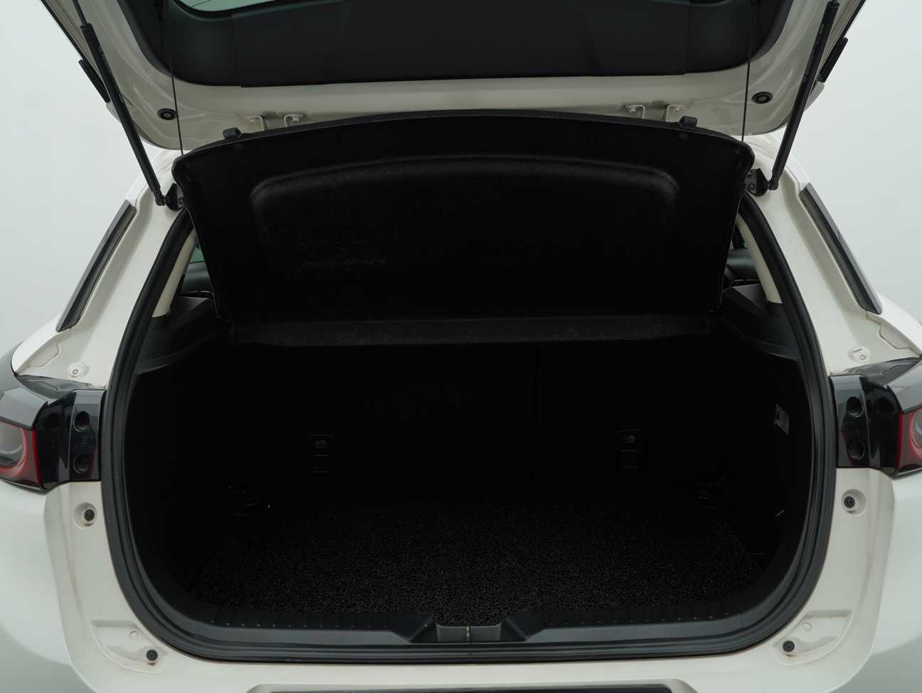 terpakai 2022 Mazda CX-3 SKYACTIV-G High 2.0