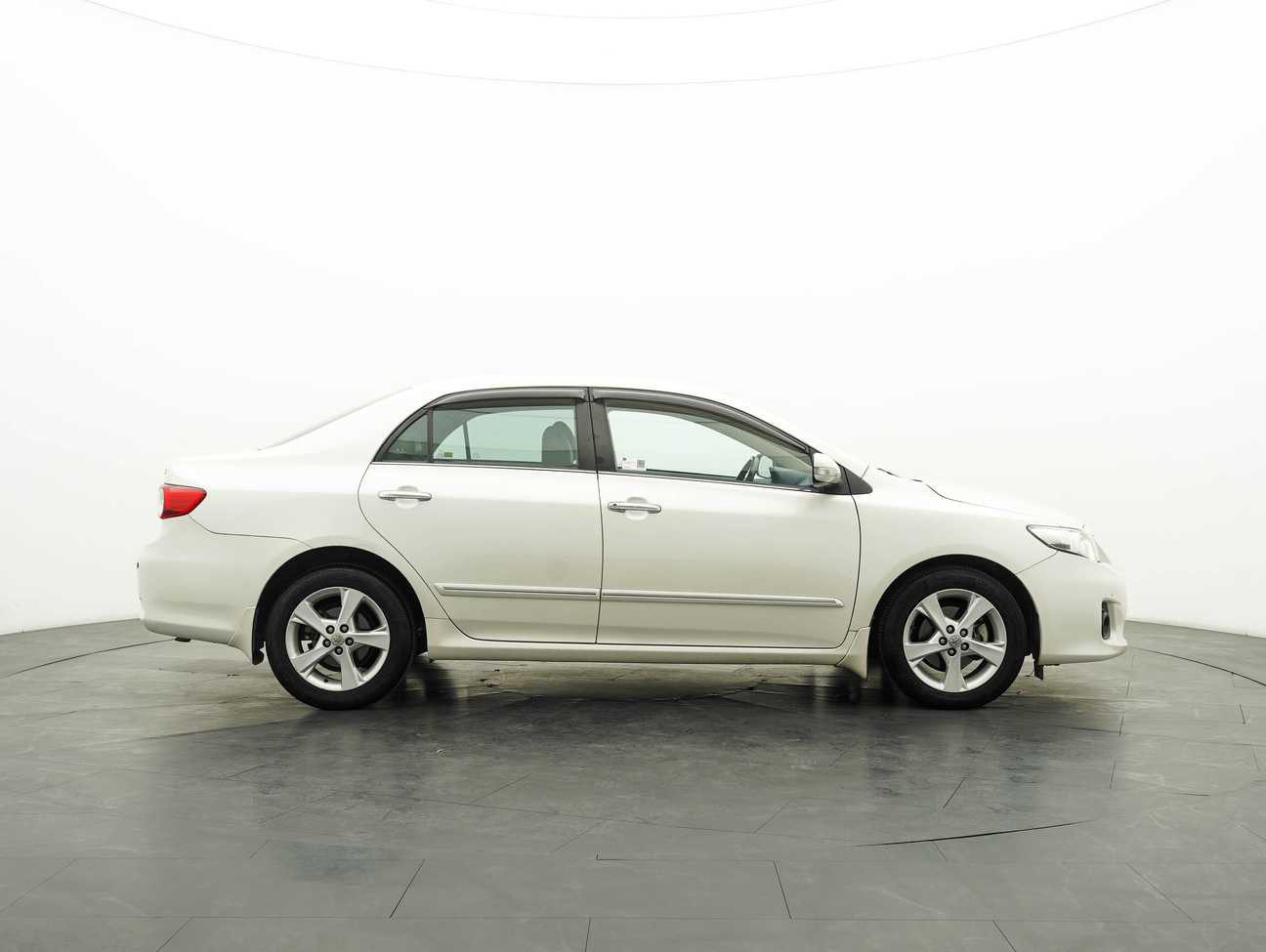 used 2011 Toyota Corolla Altis G 1.8