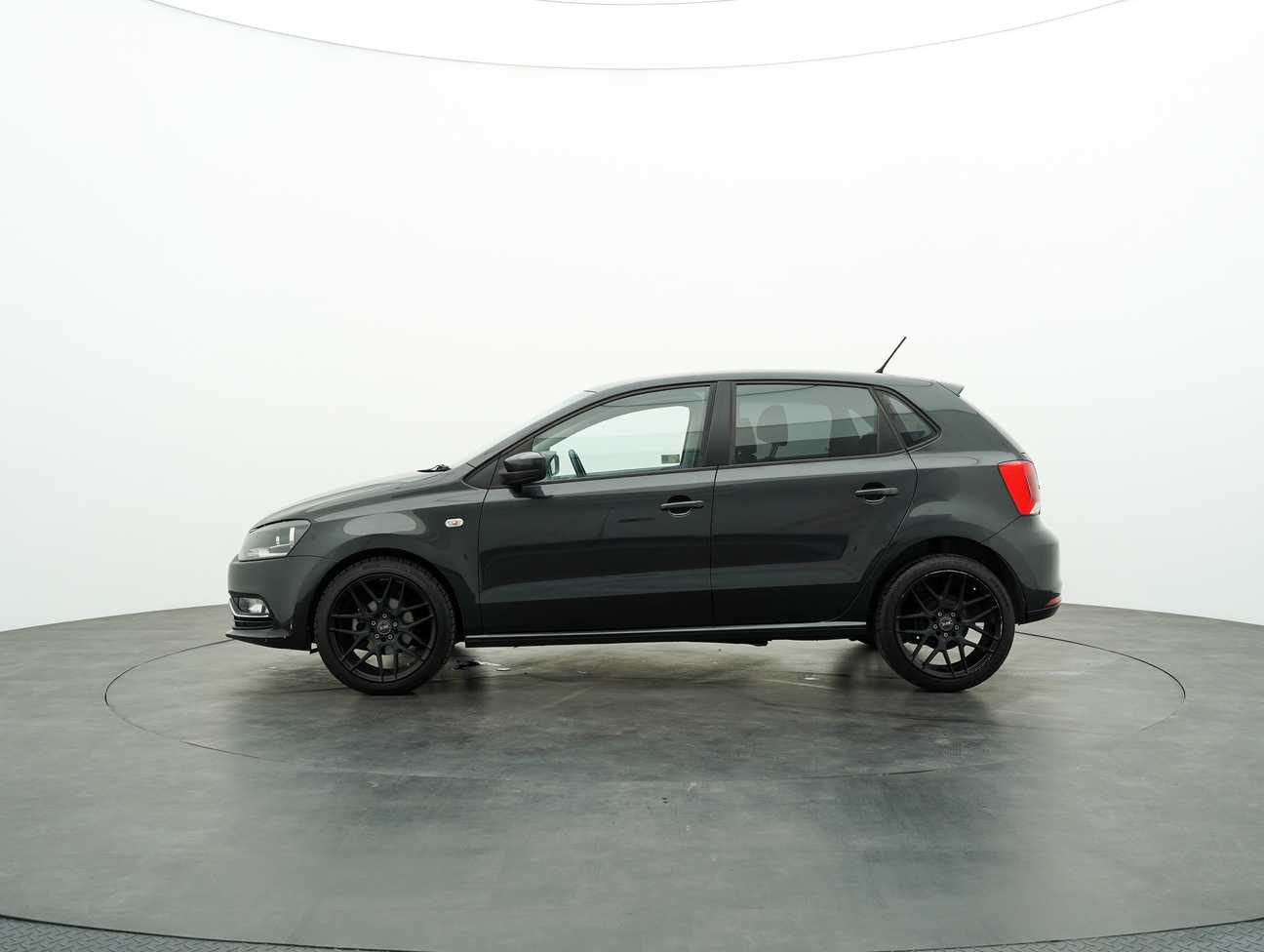 used 2018 Volkswagen POLO HATCHBACK 1.6