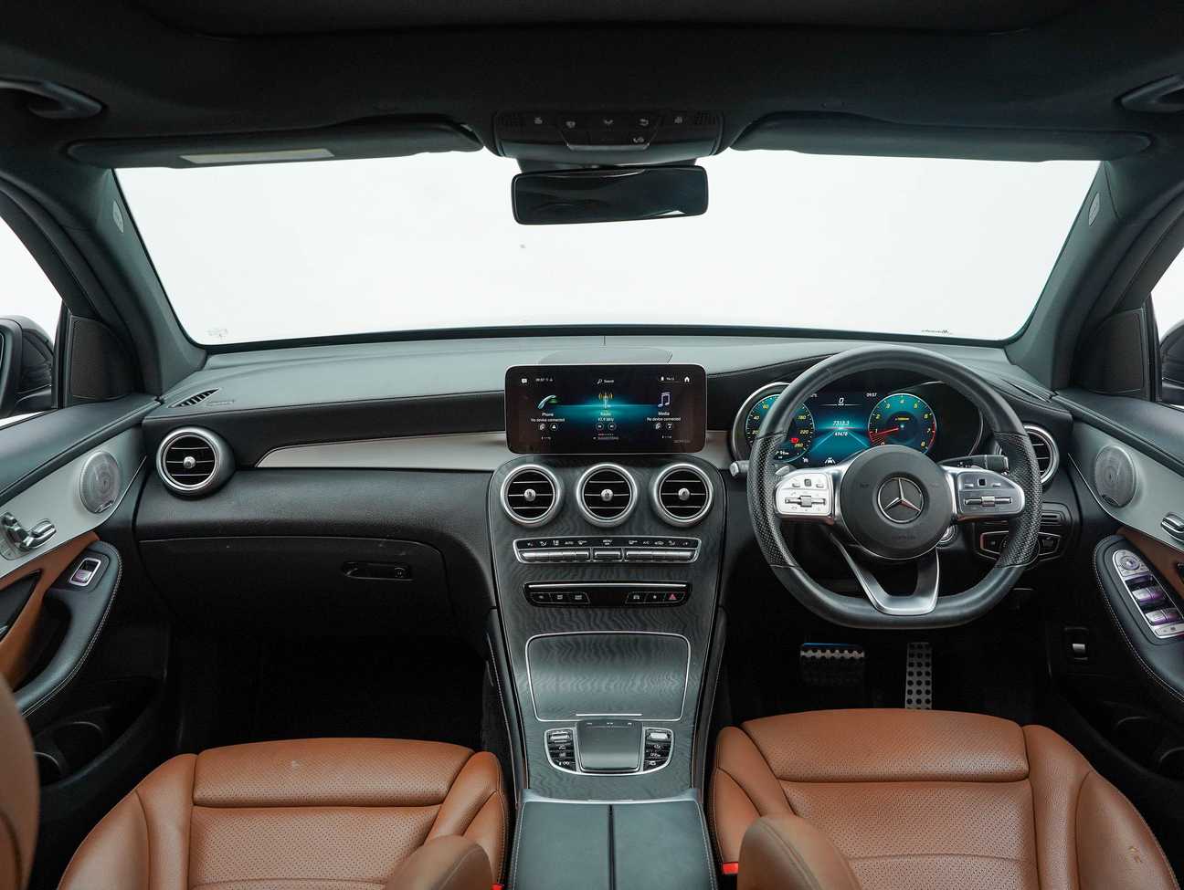 used 2020 Mercedes-Benz GLC300 4MATIC AMG Line 2.0