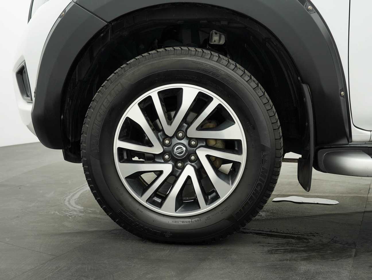 terpakai 2017 Nissan Navara NP300 VL 2.5