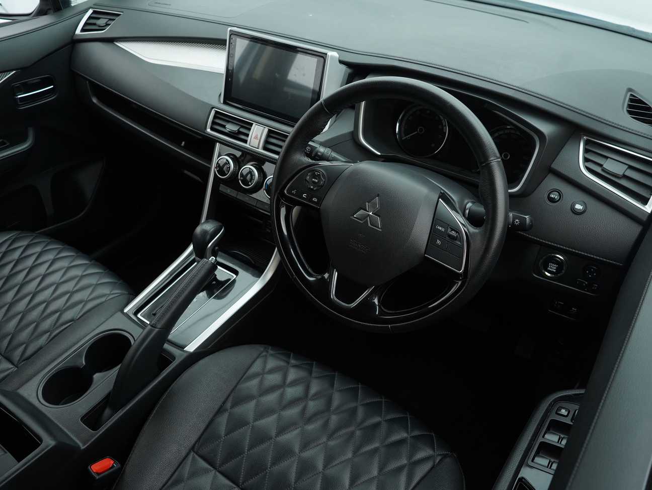 terpakai 2022 Mitsubishi Xpander  1.5