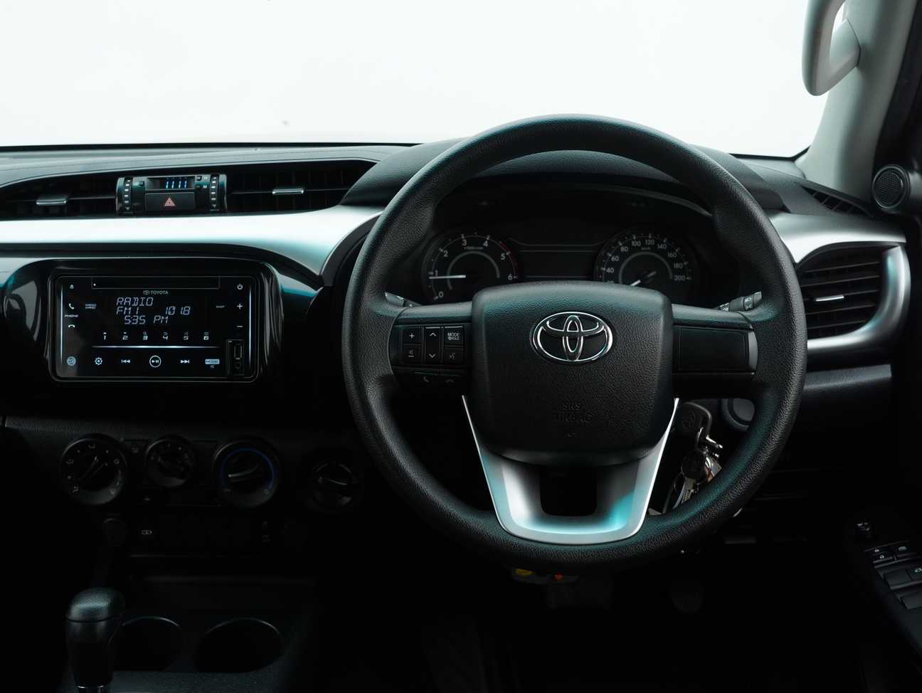 used 2022 Toyota Hilux E Dual Cab 2.4