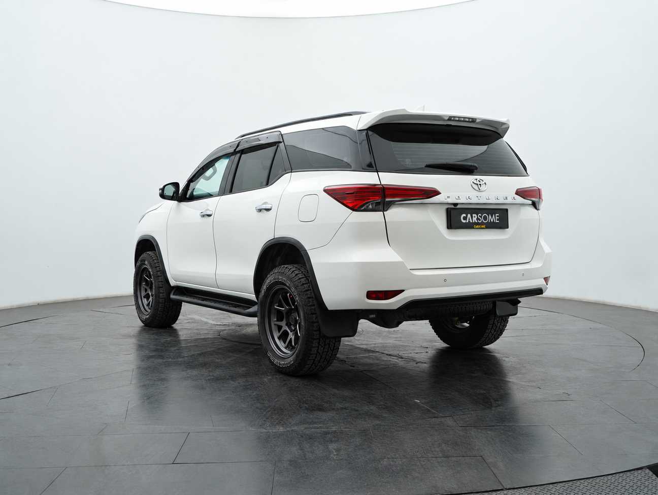 used 2022 Toyota Fortuner  2.4