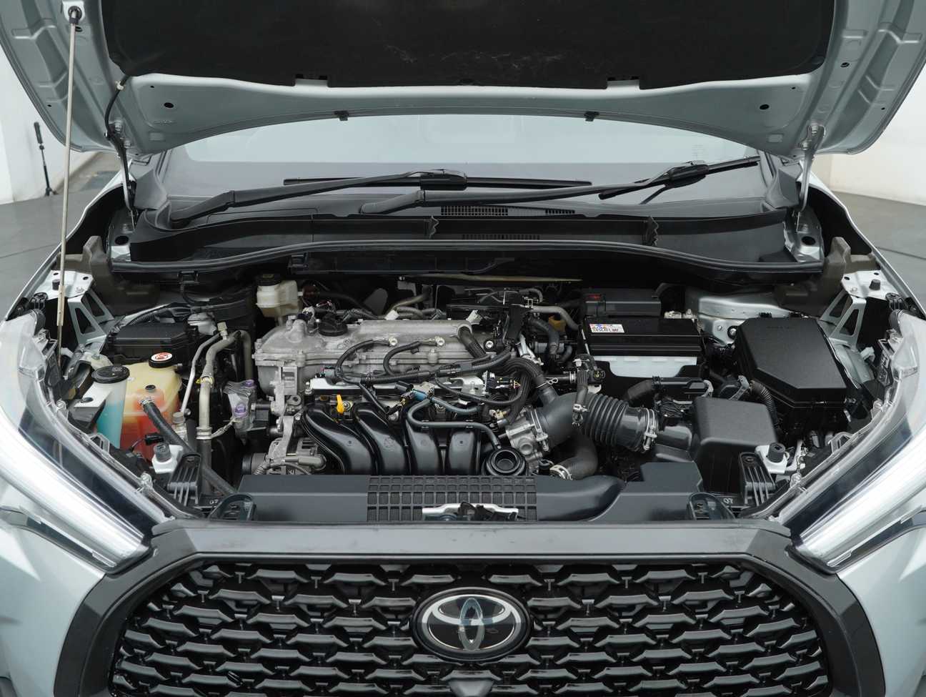 used 2022 Toyota Corolla Cross V 1.8