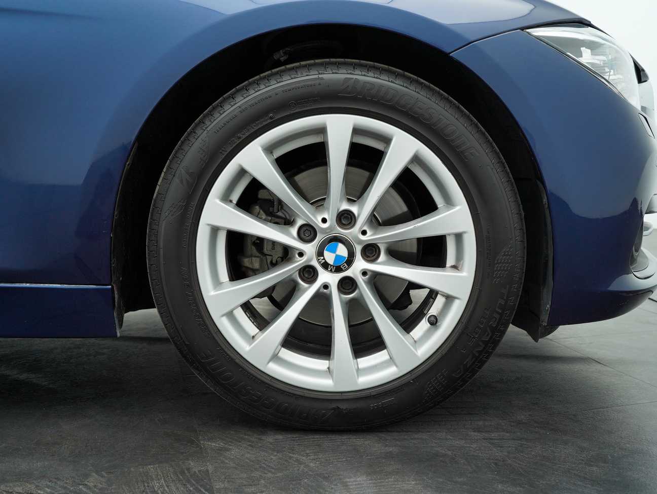 used 2016 BMW 320i Sport Line 2.0