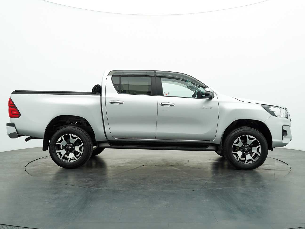 terpakai 2020 Toyota Hilux L-Edition Dual Cab 2.4