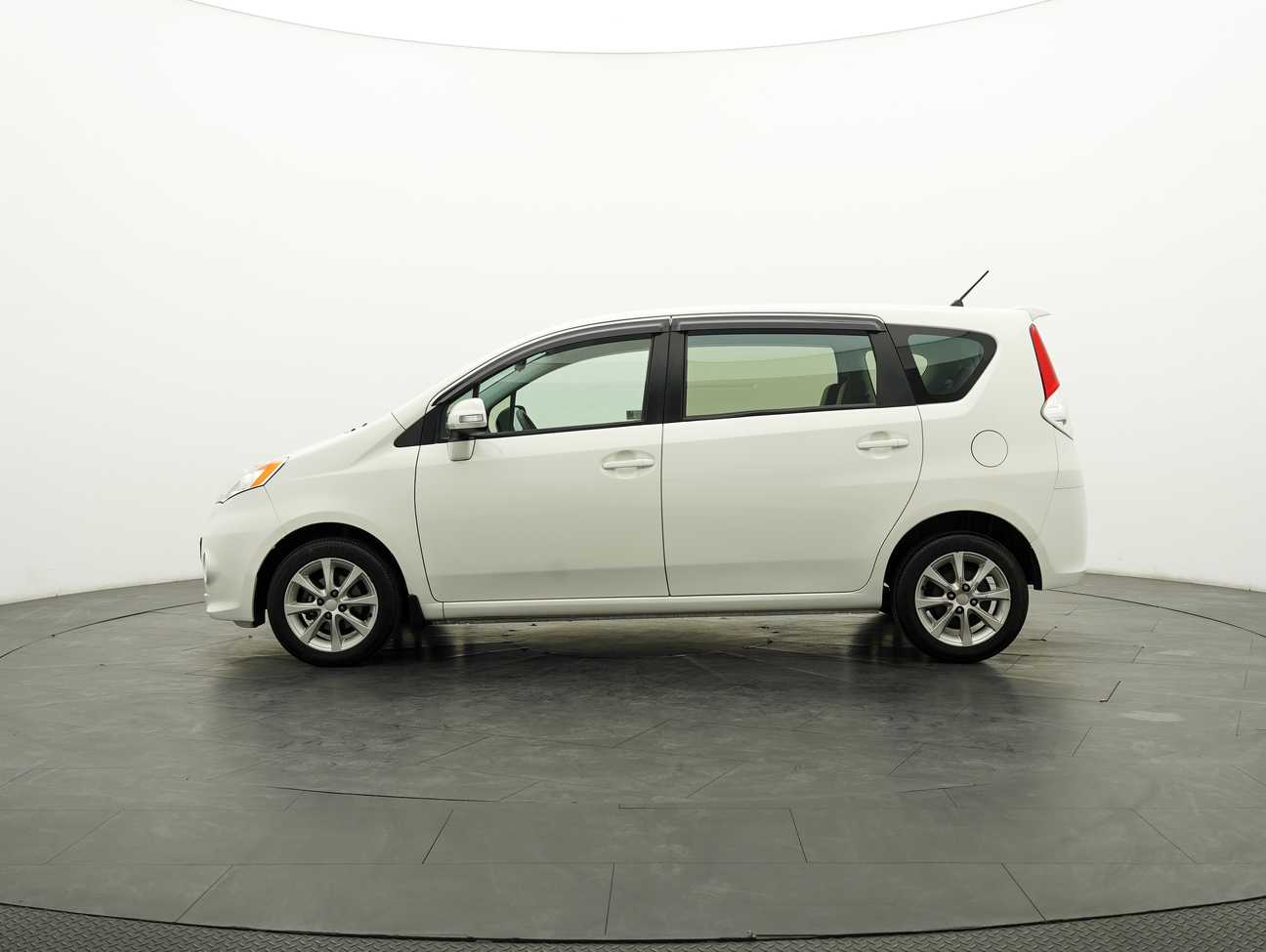 used 2010 Perodua Alza EZi 1.5