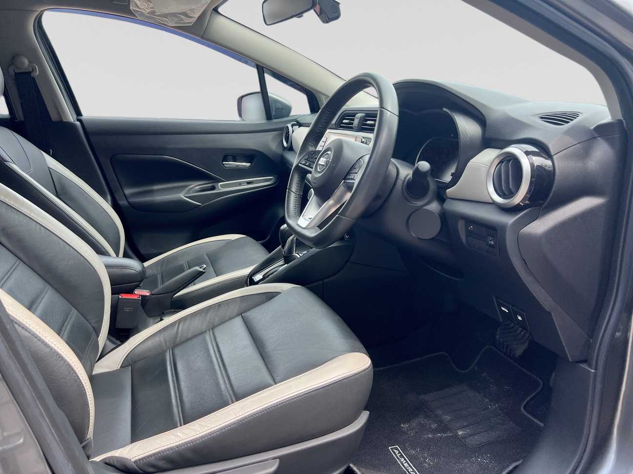 used 2022 Nissan Almera VLT 1.0