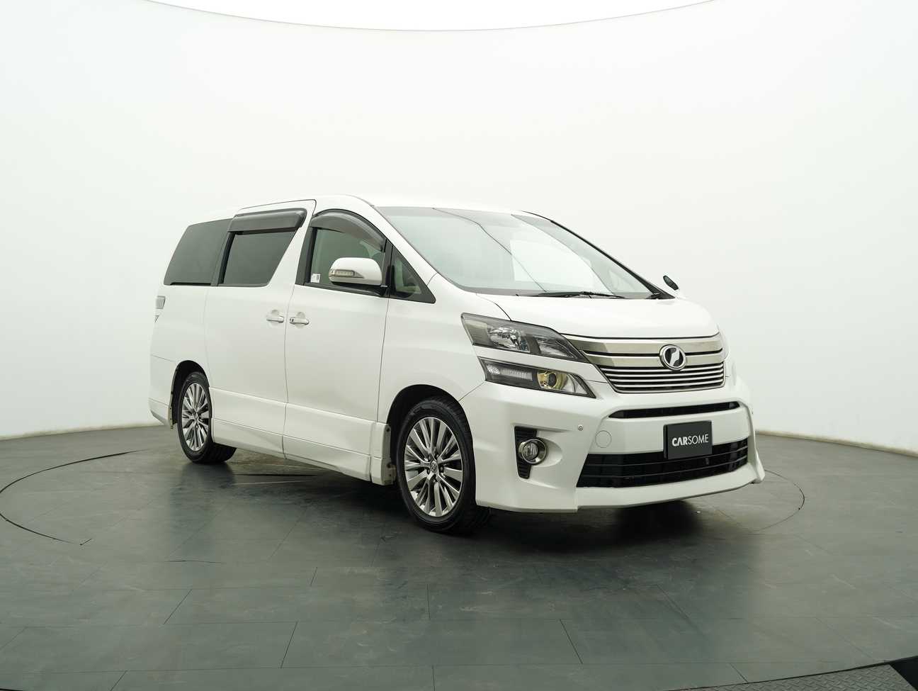 used 2013 Toyota Vellfire Z Golden Eyes 2.4
