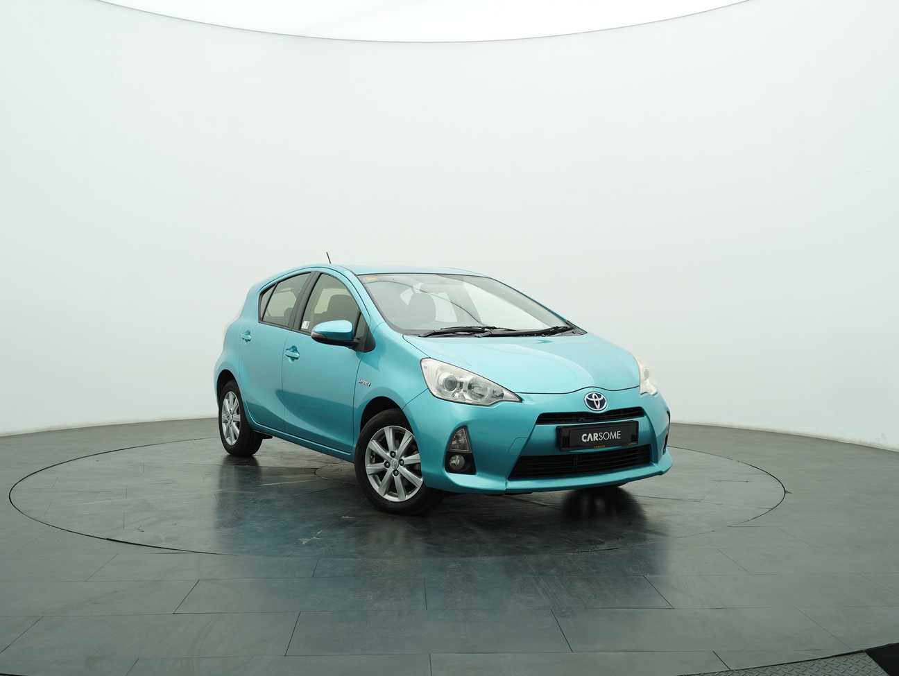 terpakai 2012 Toyota Prius C Hybrid 1.5