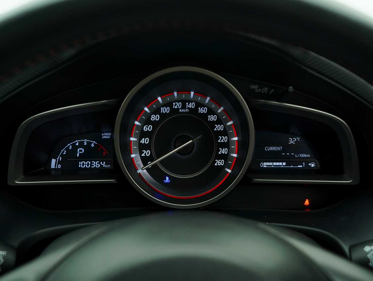 terpakai 2014 Mazda 3 SKYACTIV-G 2.0