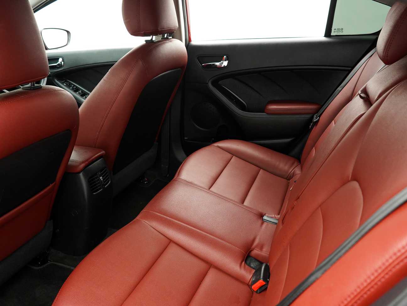 terpakai 2015 Kia Cerato  1.6