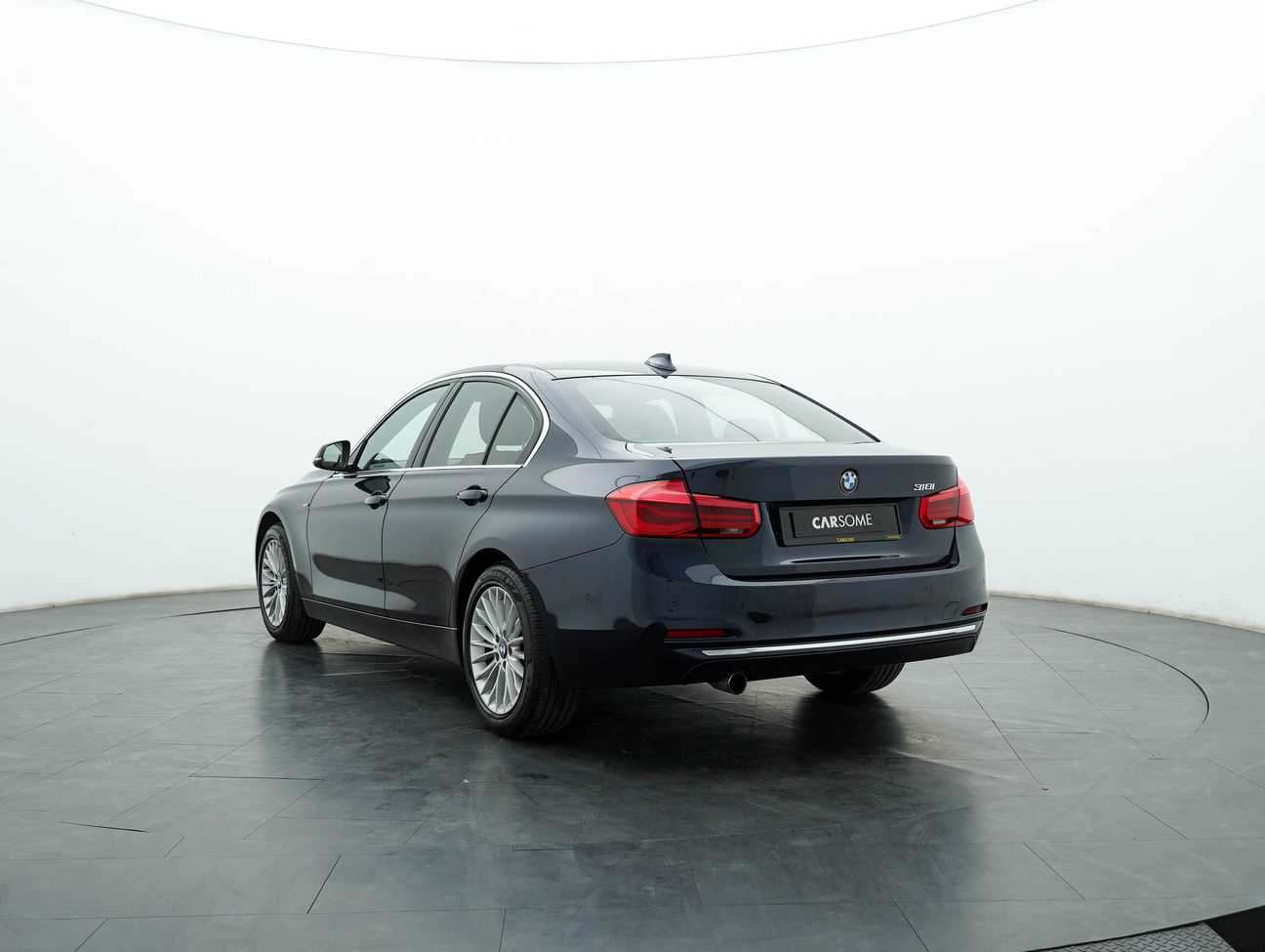 used 2017 BMW 318i Luxury 1.5