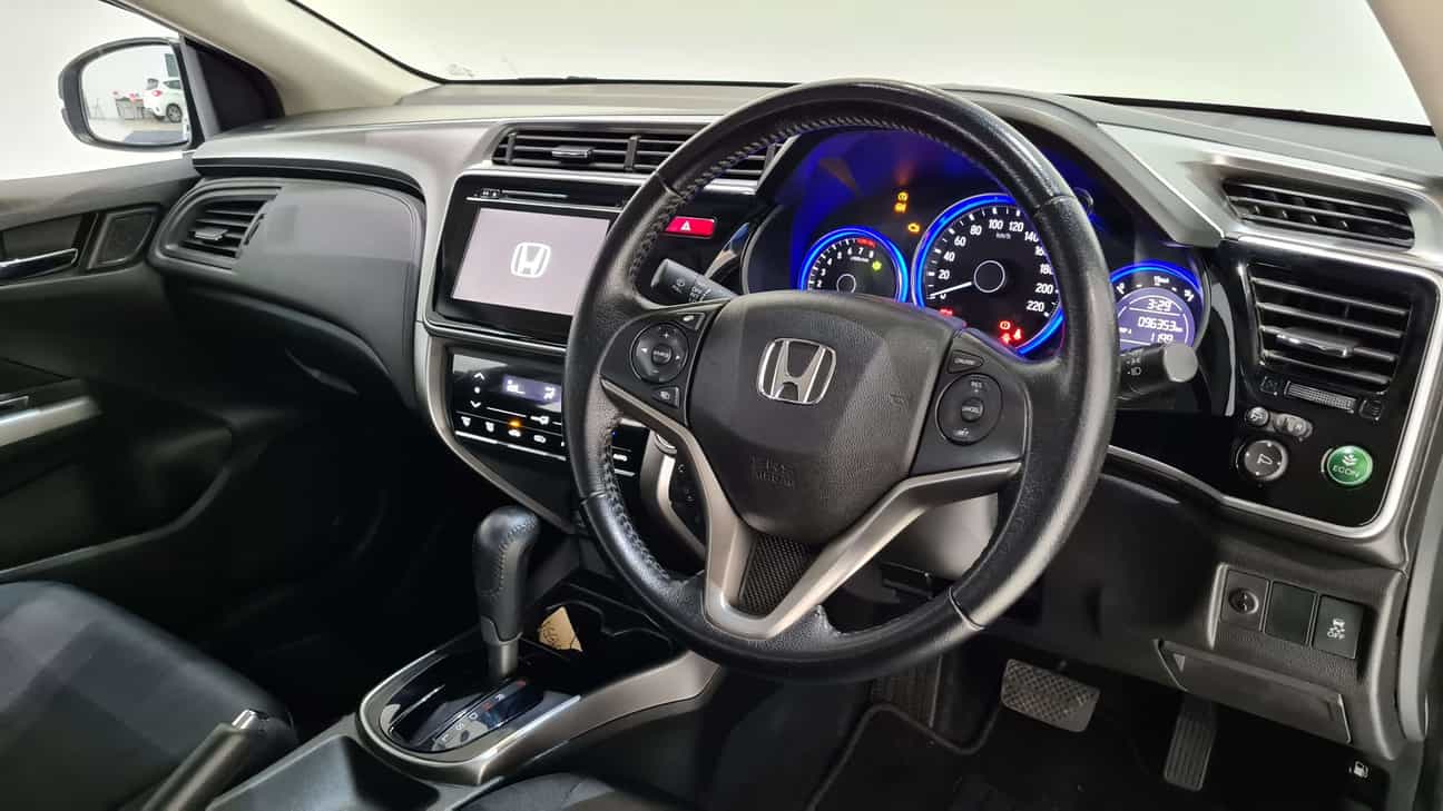 used 2015 Honda CITY V 1.5