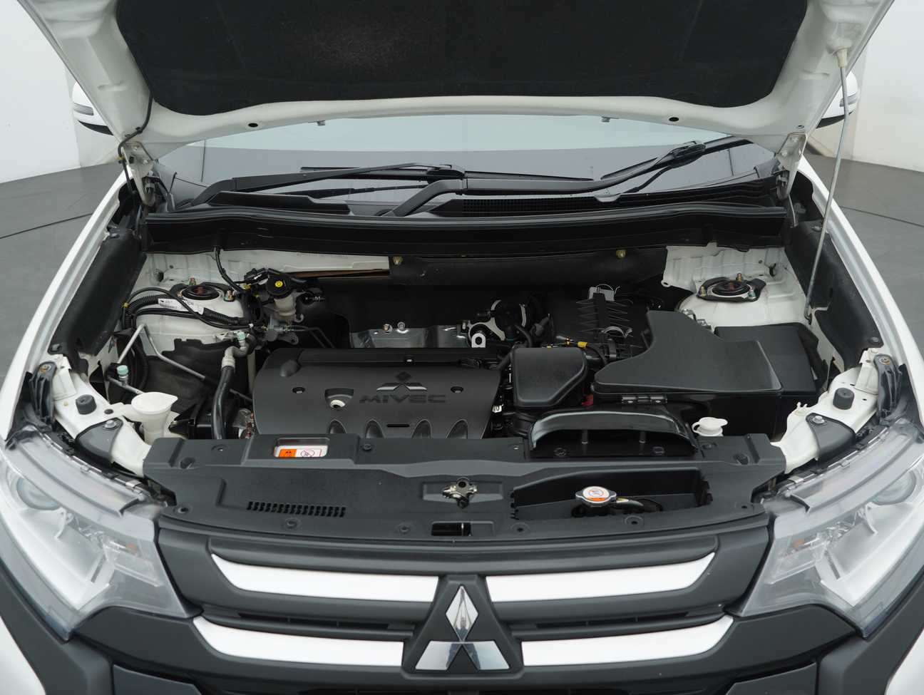 used 2019 Mitsubishi Outlander  2.0