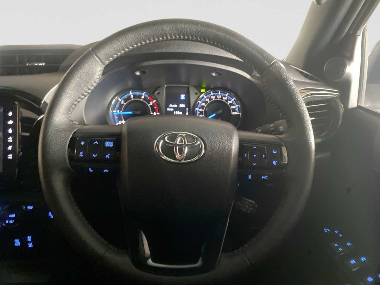 used 2023 Toyota Hilux Rogue Dual Cab 2.8