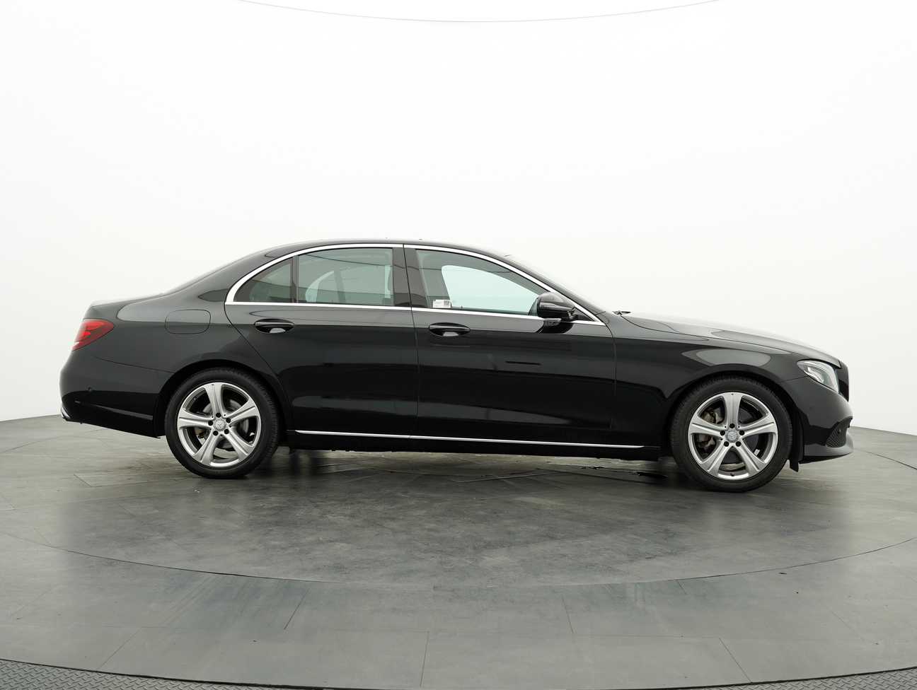 used 2017 Mercedes-Benz E200 Avantgarde 2.0