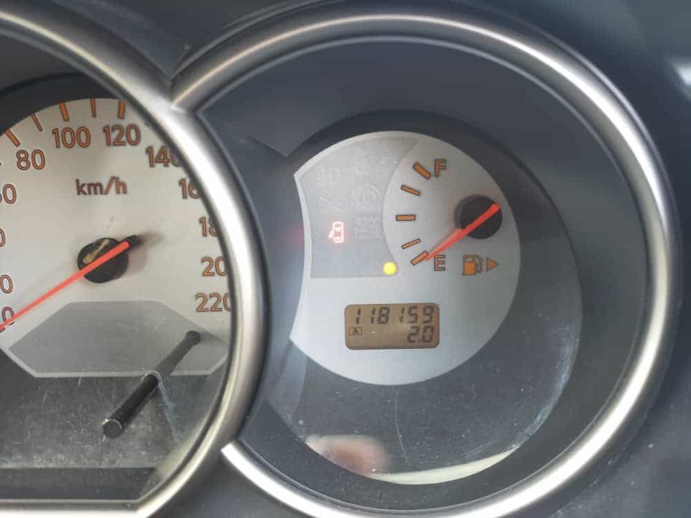 terpakai 2011 Nissan GRAND LIVINA CLASSIC/COMFORT 1.6