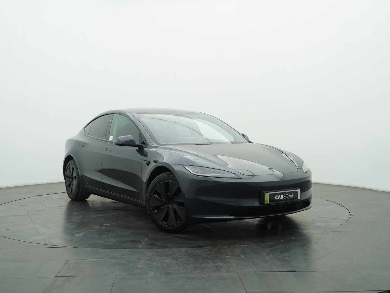used 2025 Tesla Model 3 Standard Range 