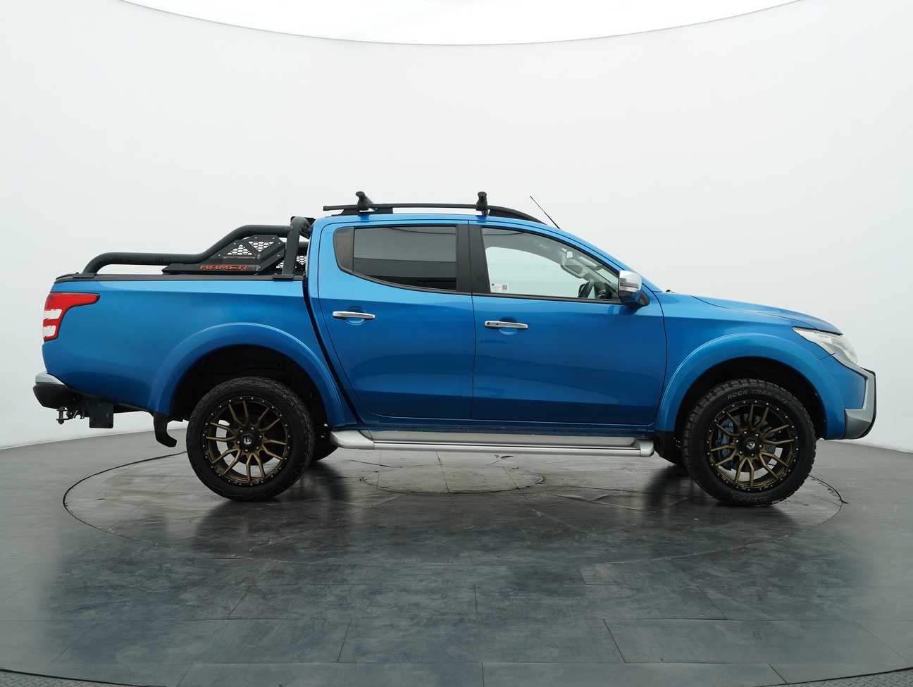 used 2018 Mitsubishi Triton VGT Adventure X Dual Cab 4X4 2.4