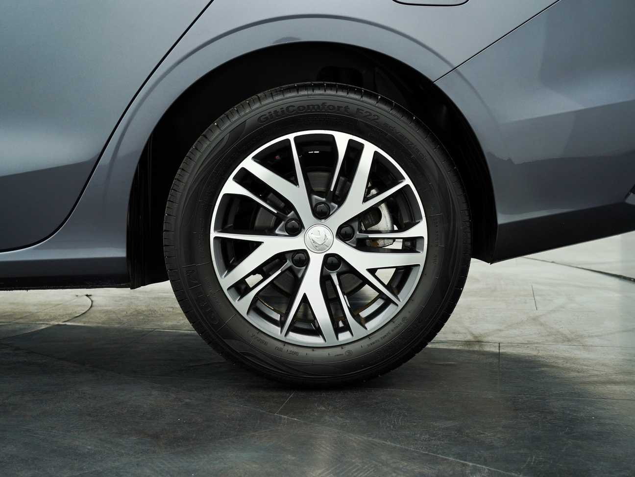 used 2024 Proton S70 Premium 1.5