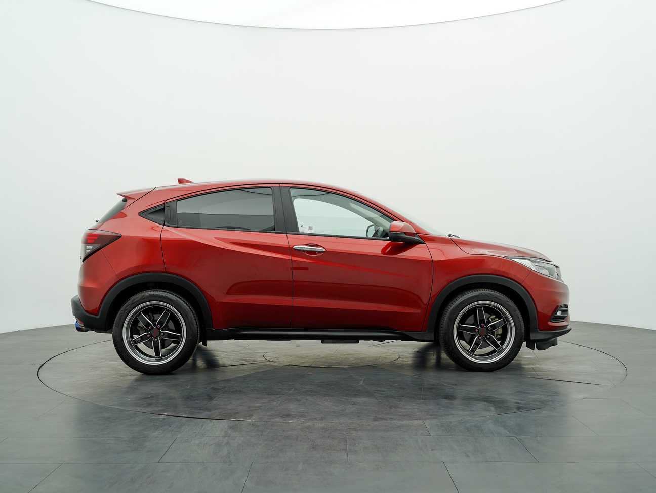 terpakai 2021 Honda HR-V V 1.8