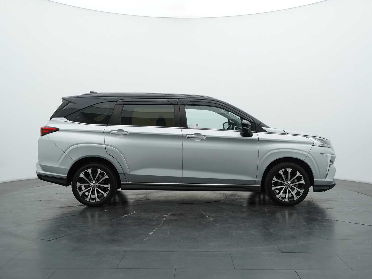 terpakai 2022 Toyota Veloz  1.5