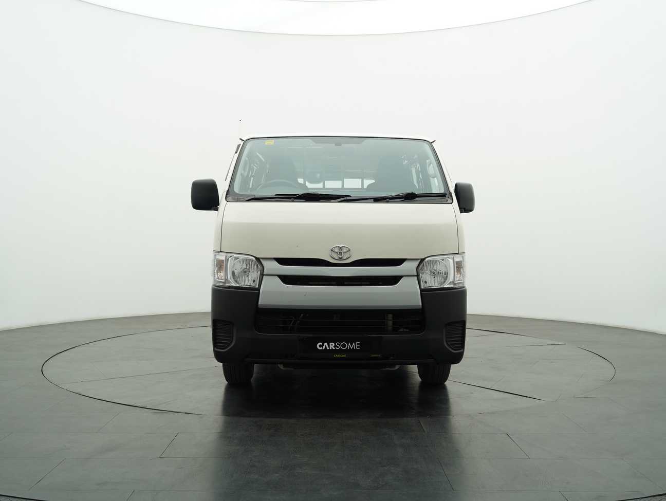 used 2022 Toyota Hiace Panel 2.5