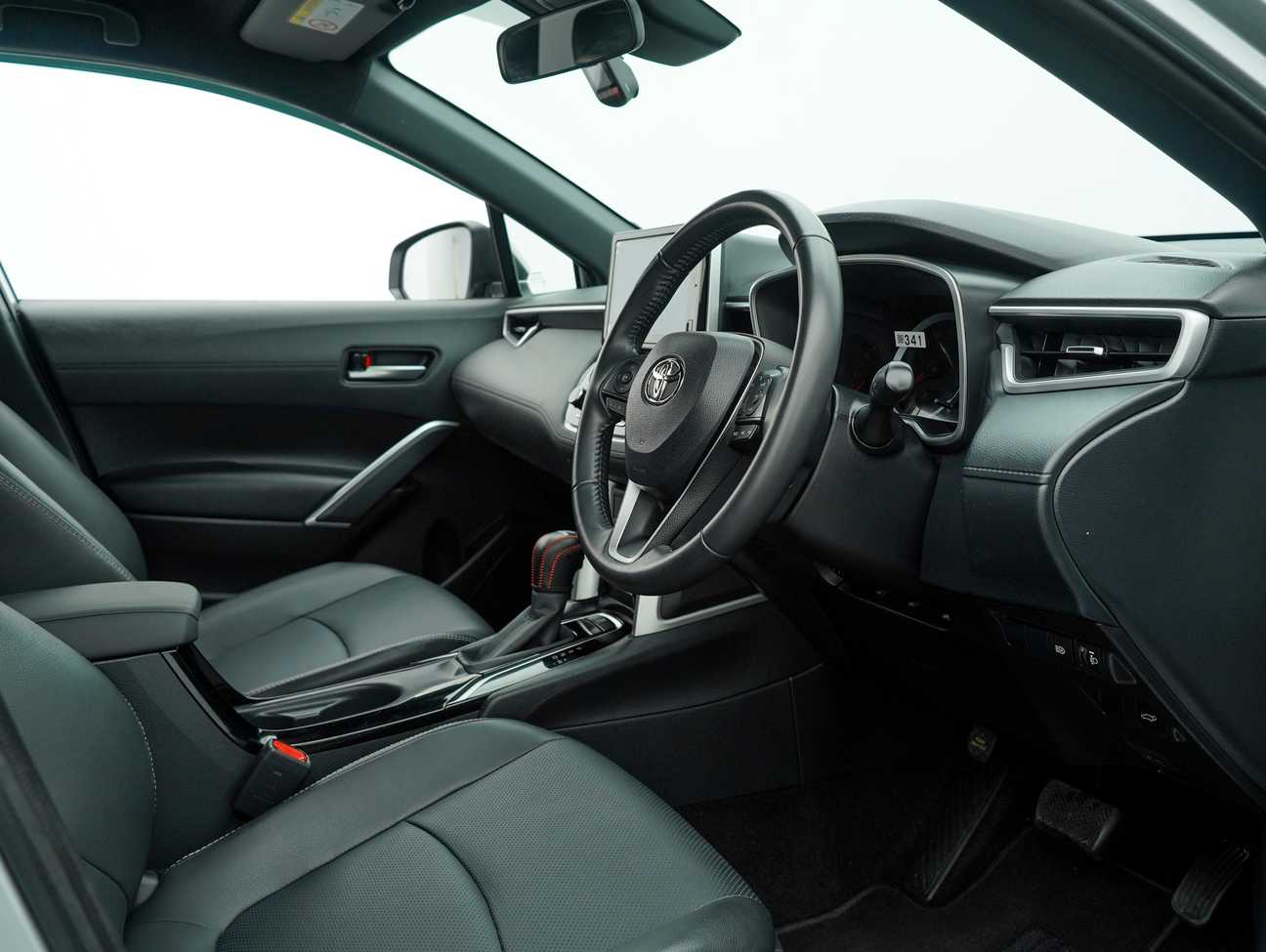 used 2022 Toyota Corolla Cross V 1.8