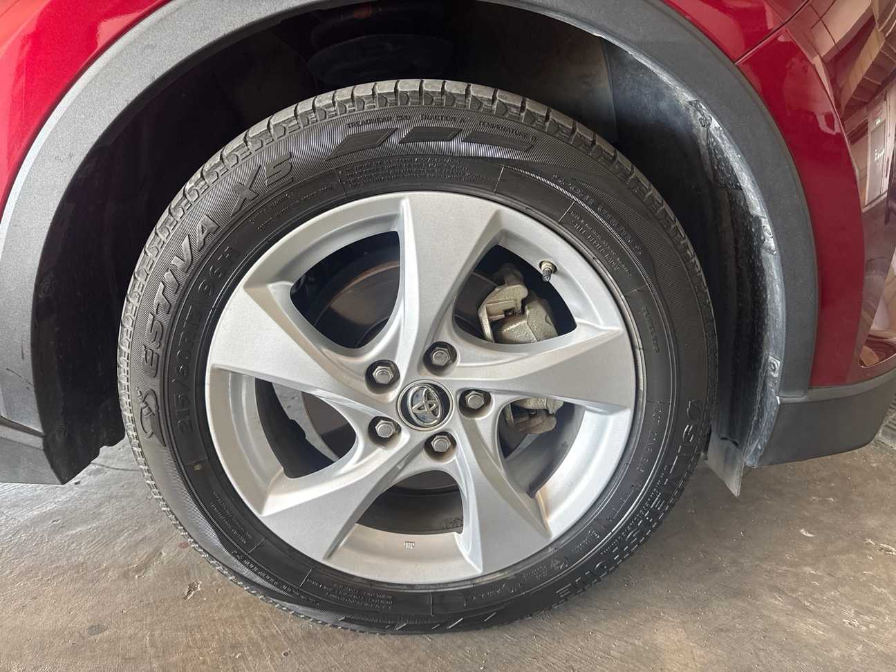 used 2018 Toyota C-HR  1.8