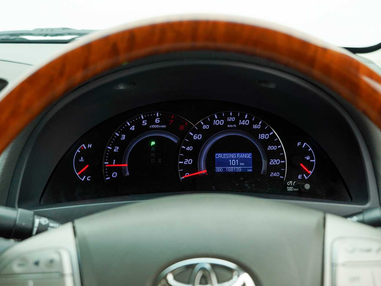 used 2011 Toyota Camry V 2.4