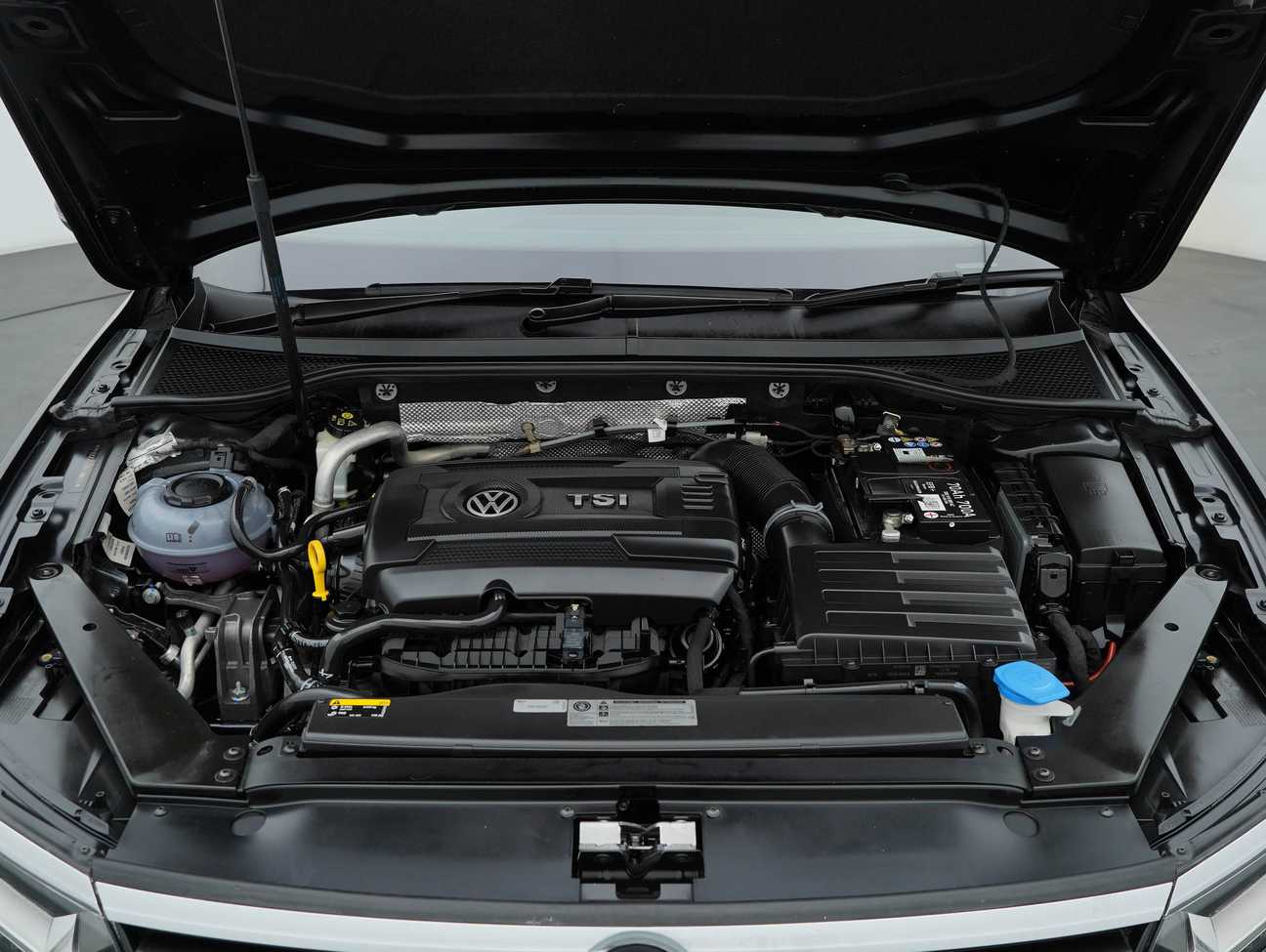 terpakai 2019 Volkswagen Passat TSI Highline 2.0