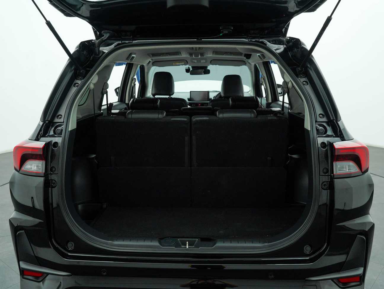 used 2023 Perodua Alza AV 1.5