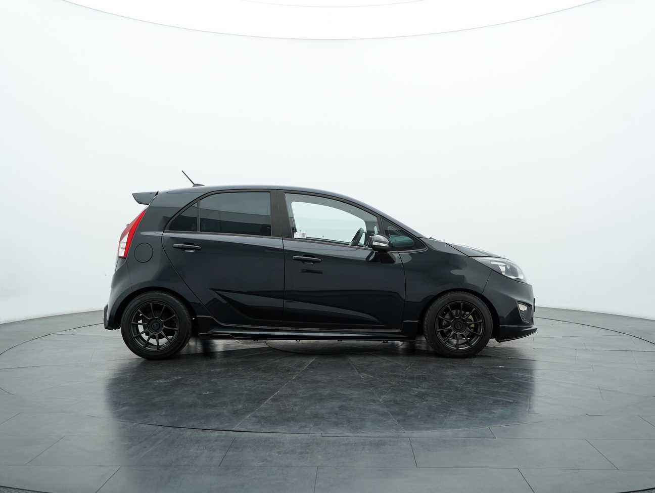 terpakai 2016 Proton Iriz Premium 1.6