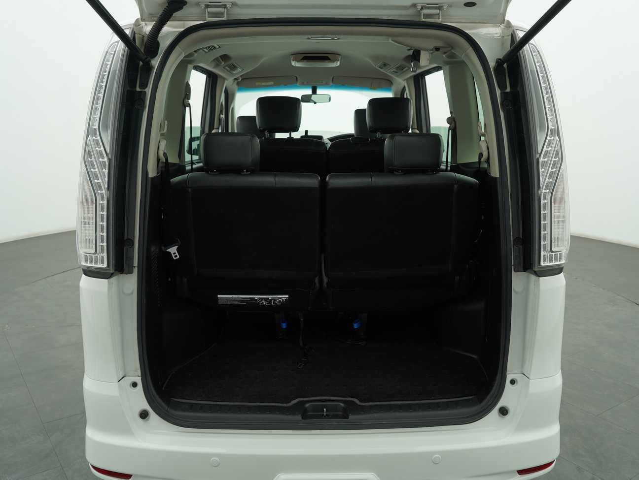 terpakai 2017 Nissan Serena S-Hybrid High-Way Star 2.0