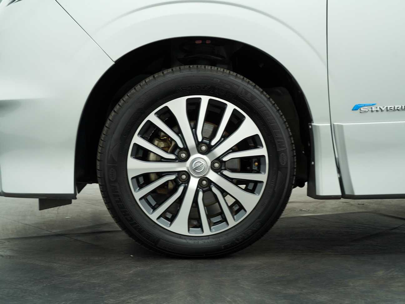 used 2018 Nissan Serena S-Hybrid High-Way Star 2.0