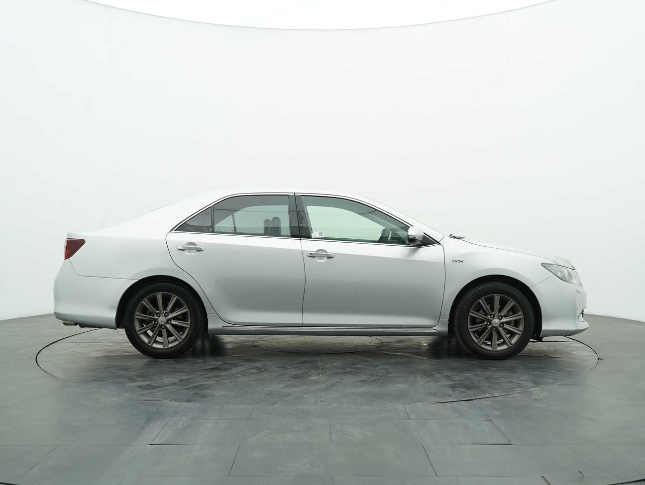 terpakai 2014 Toyota Camry GX 2.0