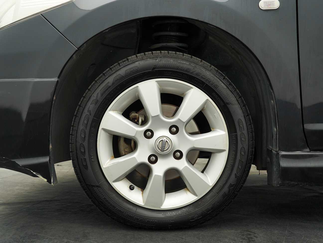 used 2009 Nissan Latio ST-L Sport 1.6