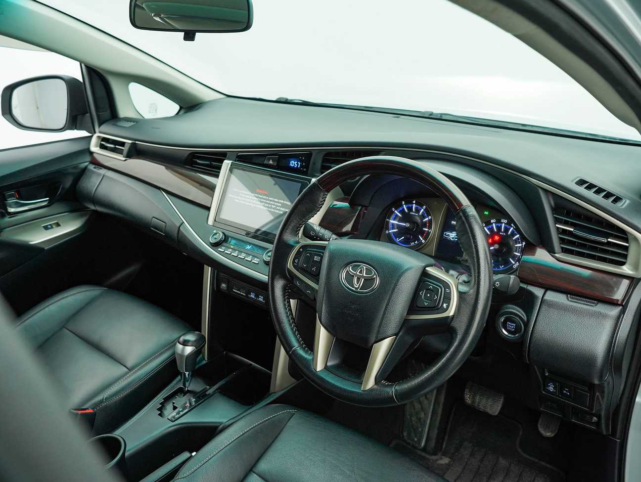 terpakai 2021 Toyota Innova X 2.0